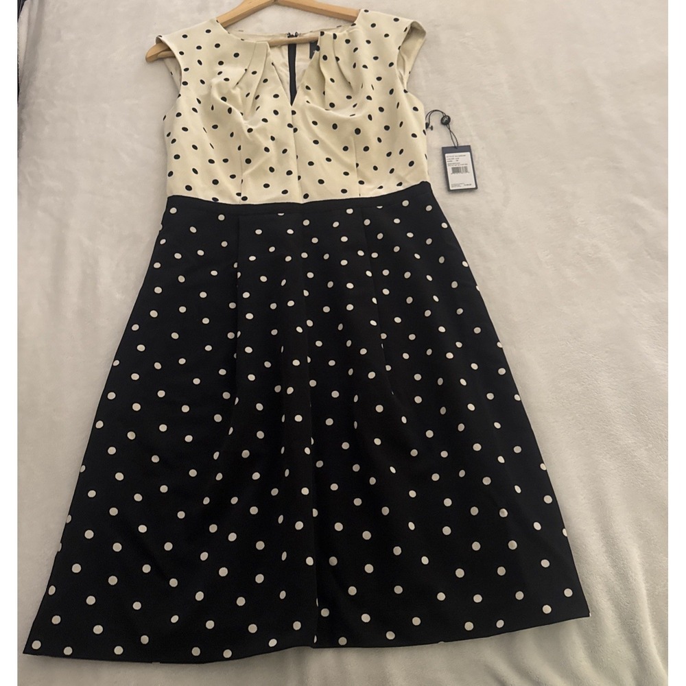 Adrianna Papell Ecru/Black Polka Dot Fit &‎ Flare Crepe Dress Size 10 NWT - Picture 10 of 10